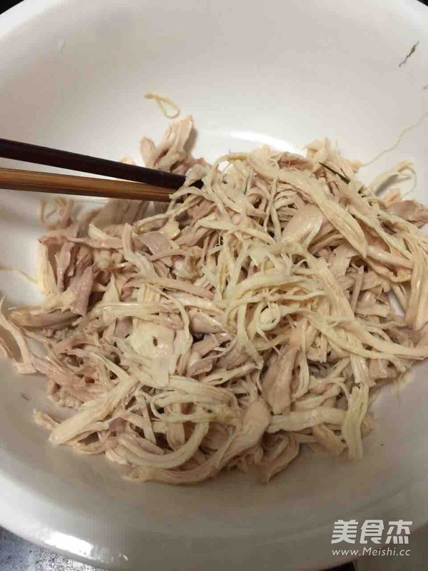 Spicy Chicken Shredded with Cold Sauce recipe