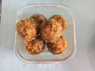 #四session Baking Contest and 爱吃节# Egg Yolk Bean Paste Cranberry Buns recipe
