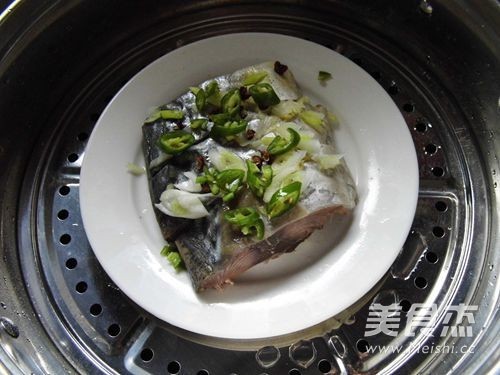 Steamed Dried Spanish Mackerel with Hot Pepper recipe