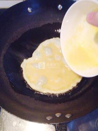 Fried Duck Eggs with Crab Mushroom recipe