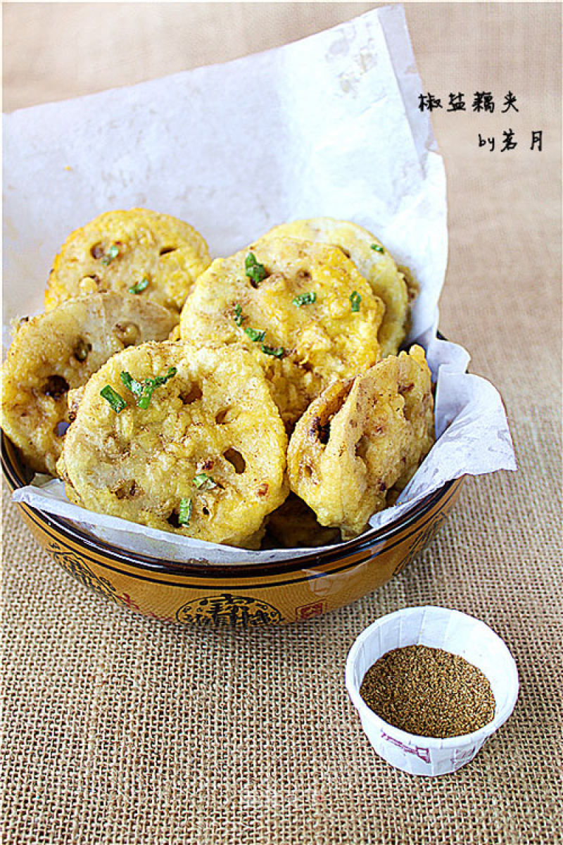 [pepper and Salt Lotus Root Folder] Deep-fried Meat-stuffed Lotus Root that is Loved by Families in The North and South recipe