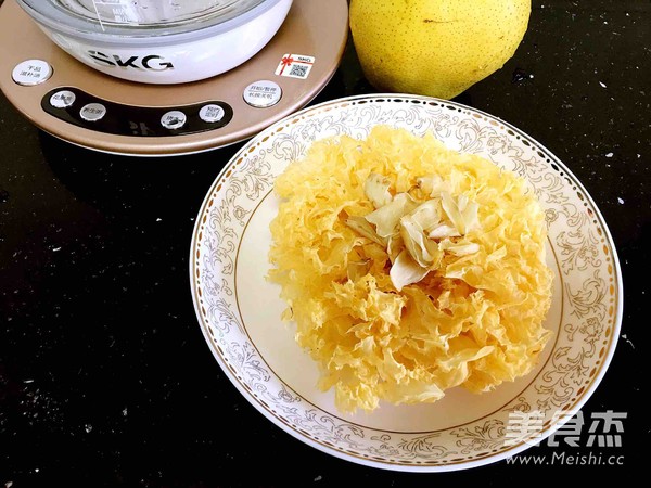 Rock Sugar Sydney White Fungus Soup recipe