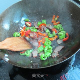 Roast Pork with Fish Flavor and Double Pepper recipe