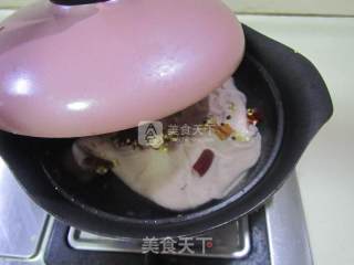 Belly Sliced Fungus and Peanut Soup recipe