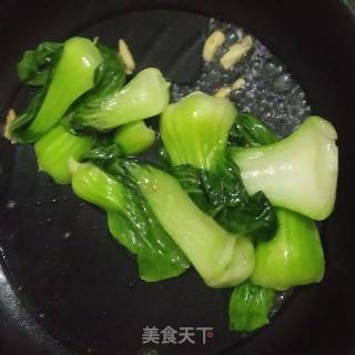 Stir-fried Shanghai Green with Garlic recipe