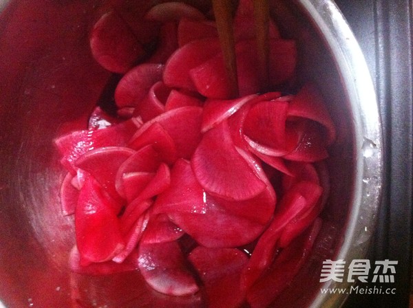 Pickled Radish Rose recipe