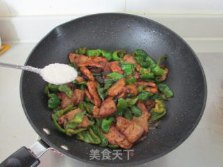 #trust之美#green Pepper Twice Cooked Pork recipe