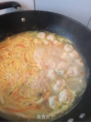 Shrimp Ball Hot Noodle Soup recipe