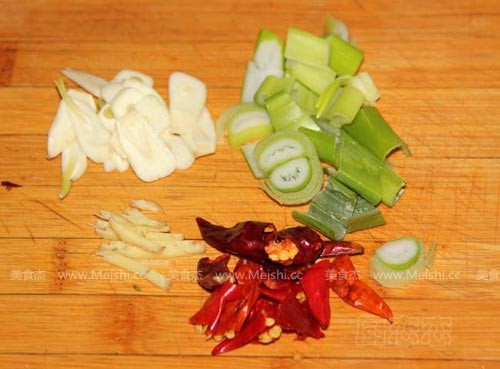 Stir-fried Bacon with Dried Radish recipe