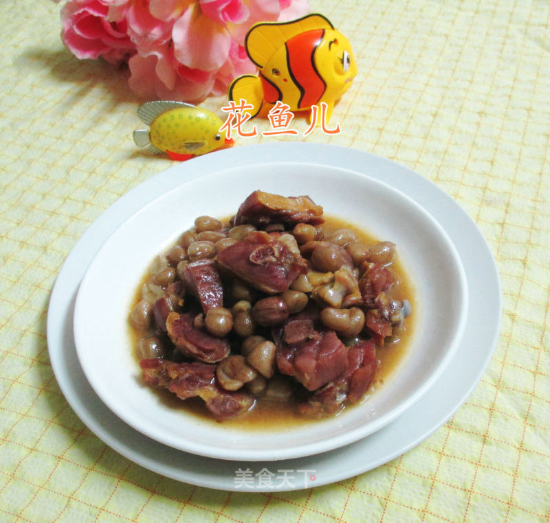 Stir-fried Cured Duck Leg with Peanuts