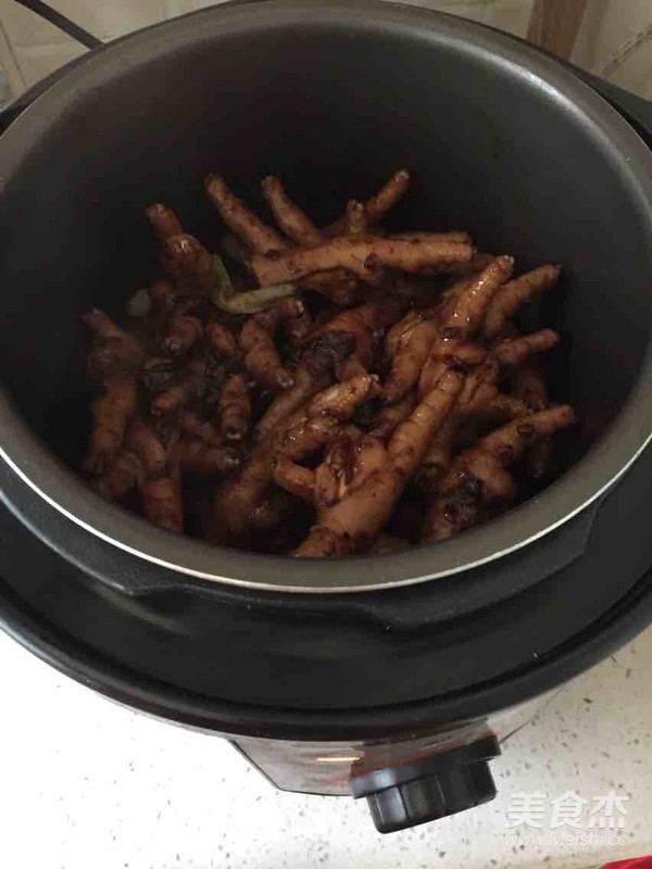 Hot Pot Chicken Feet recipe