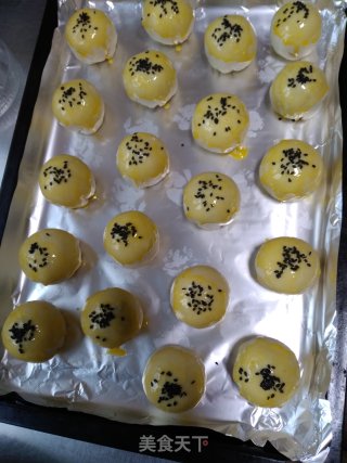 Egg Yolk Crisp recipe