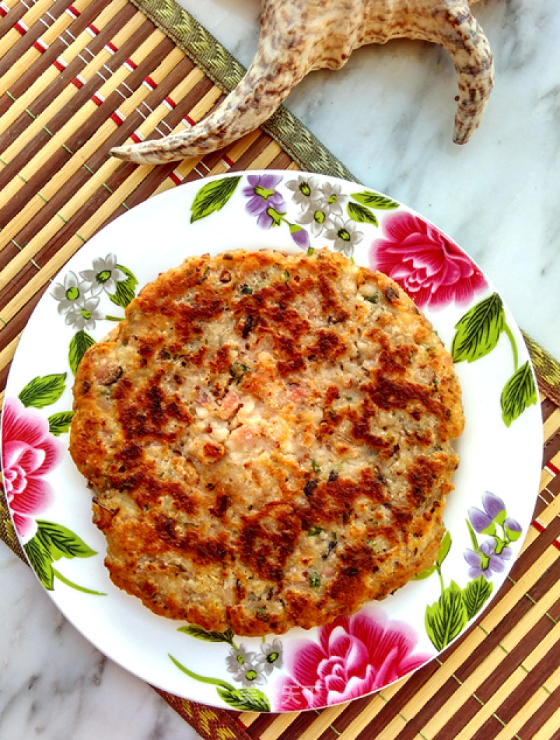 Taro Pancakes with Minced Meat recipe