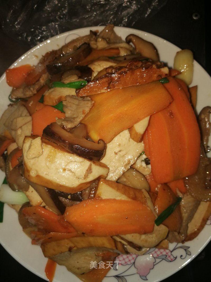 Stir-fried Carrots and Shiitake Mushrooms recipe