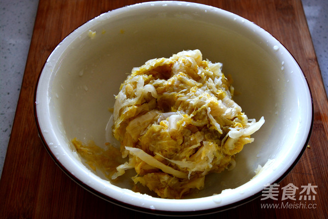 Sauerkraut Stewed White Meat recipe