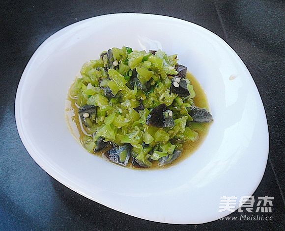 Spicy Braised Songhua Egg recipe