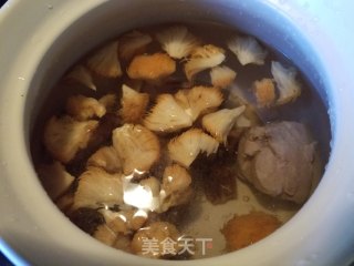 Hericium and Winter Melon Soup recipe