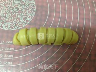 #aca烤明星大赛#caterpillar Bread recipe