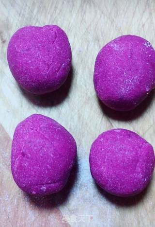 Crystal Purple Sweet Potato Ball recipe
