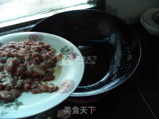 Stir-fried Sour and Spicy Donkey Meat----daxi Big Beef Seasoning Edition recipe