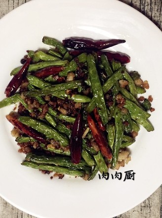 Authentic Sichuan Home-cooked Dish of Dried and Stir-fried Kidney Beans Meat Chef