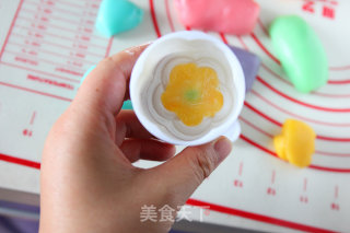 Colorful Three-dimensional Moon Cakes recipe