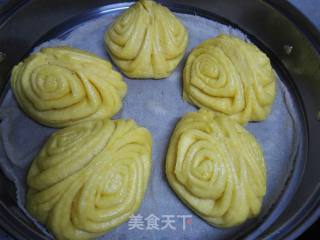 Pumpkin Flower Roll recipe