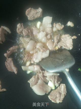 Grilled Quail Eggs with Tea Tree Mushroom recipe