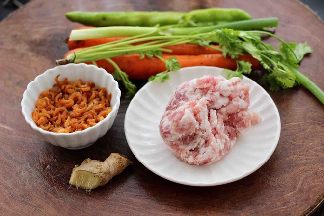 Fresh Pork Carrot Dumplings recipe