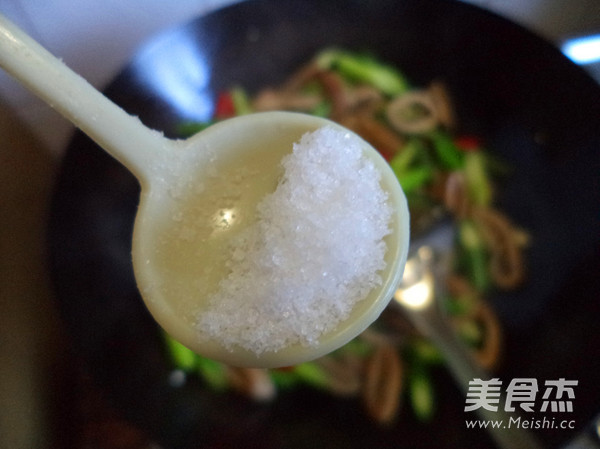 Stir-fried Beef Intestines with Asparagus recipe