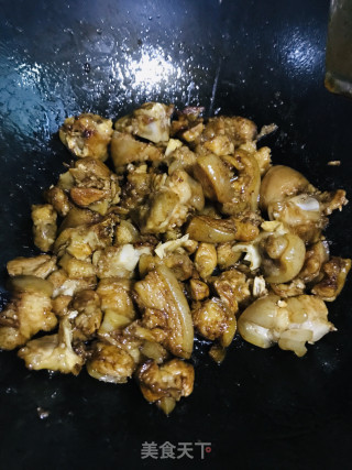 Braised Pork Feet with Carrots recipe