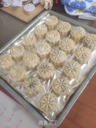 Red Bean Paste Mooncake recipe