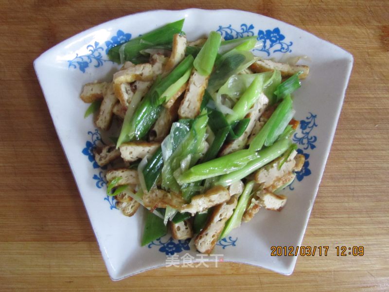Green Garlic and Tofu Shreds recipe