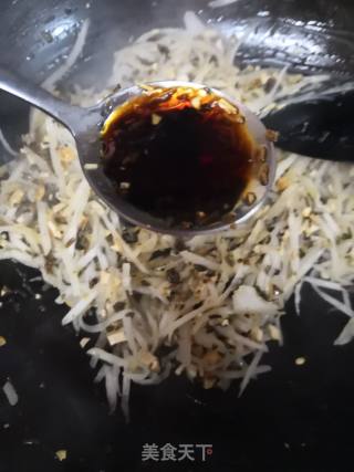 Stir-fried Plum with Dried Vegetables and Radish with Vermicelli recipe
