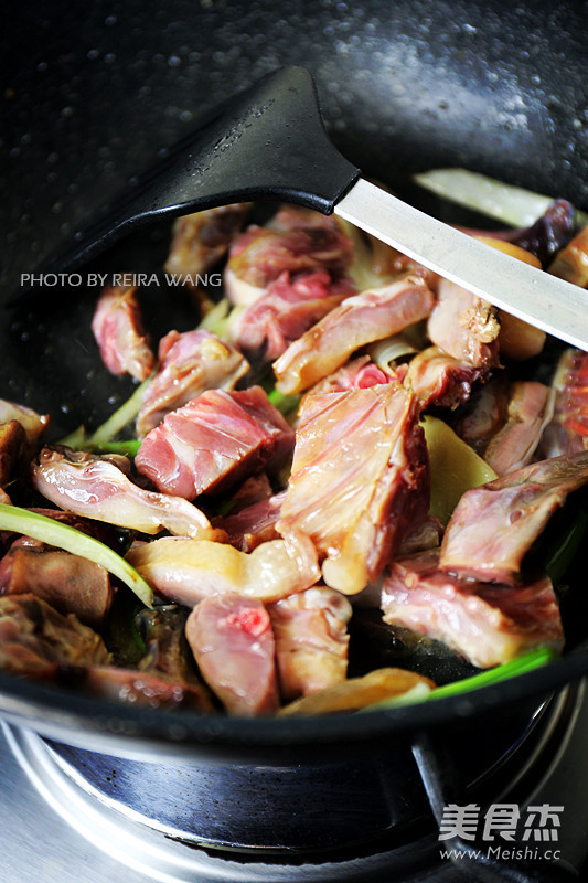 Cured Duck Braised Lotus Root recipe