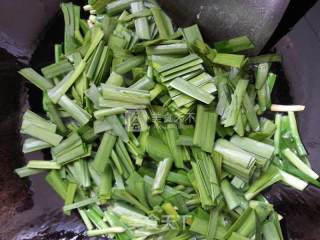 Fried Squid with Chives recipe