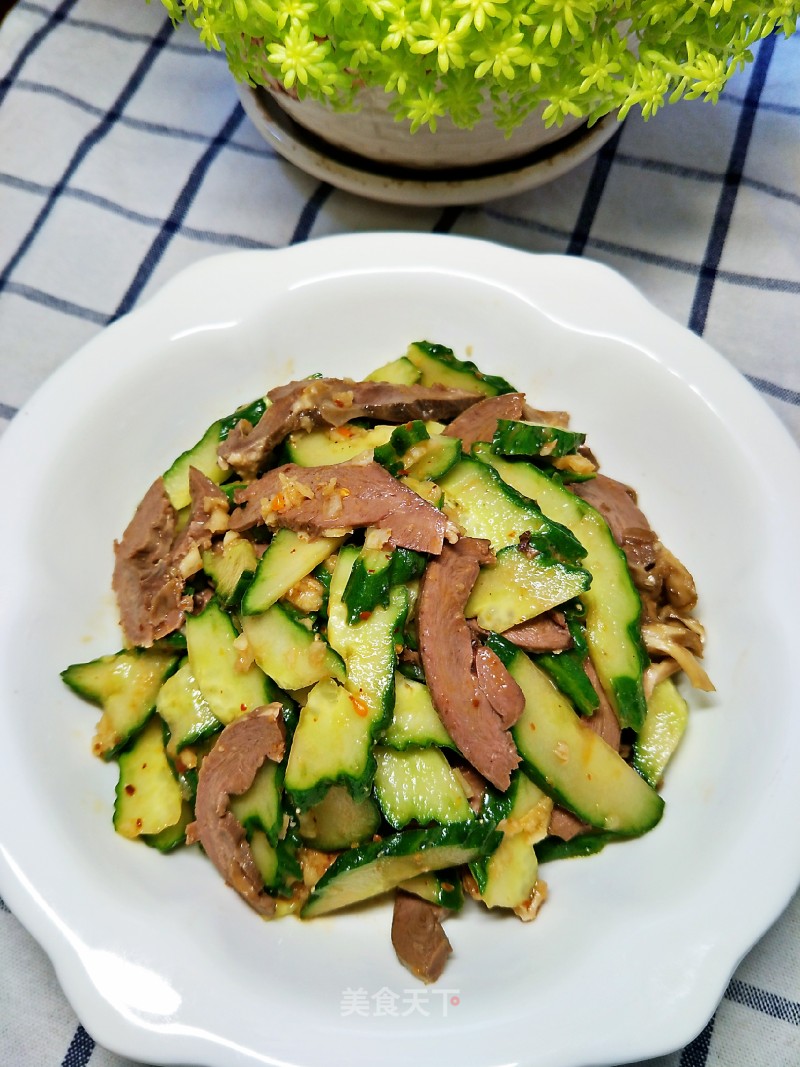 Pork Heart Mixed with Cucumber recipe