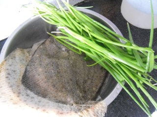 Braised Turbot with Scallions recipe