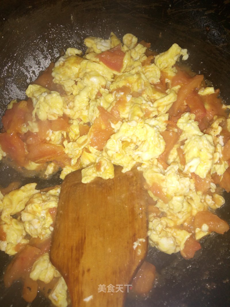 Tomato Scrambled Eggs recipe