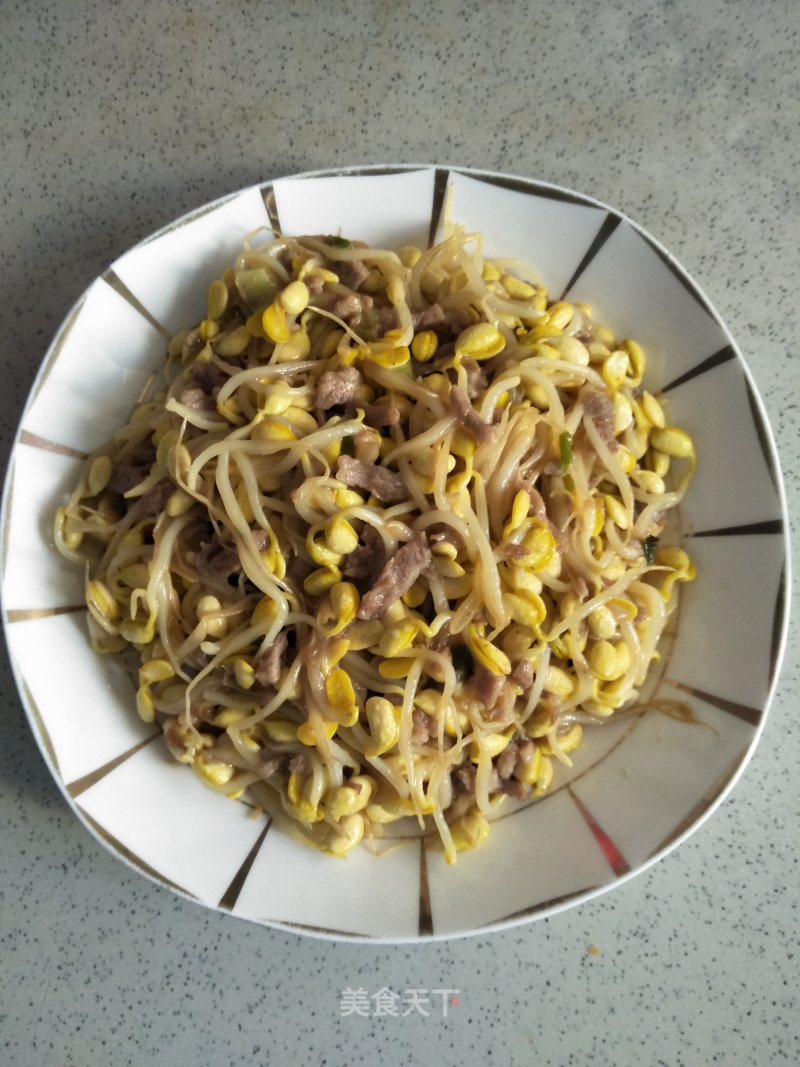 Stir-fried Soy Sprouts with Lean Pork recipe