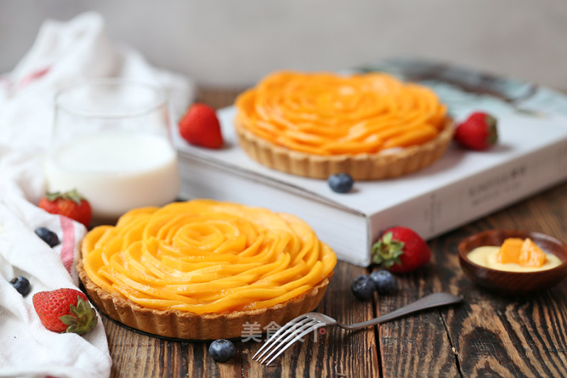 You Must Have Never Eaten Mango Pie Like this Before, It Tastes Amazing! recipe