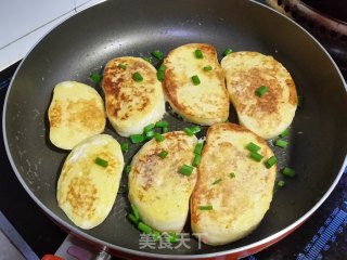 Egg Fried Steamed Buns recipe