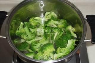 Stir-fried Shrimp with Garlic Broccoli recipe
