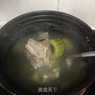 Soy Bean Bitter Gourd Pork Ribs Soup recipe