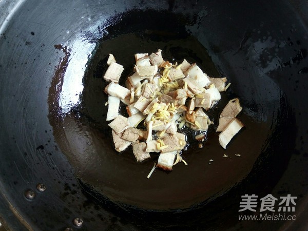 Spicy Fried Cuttlefish Pork recipe