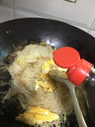 Stir-fried Bee Hoon with Beef Brisket recipe