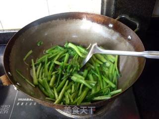 Stir-fried Cantonese Vegetable Stalks with Green and Red Peppers recipe
