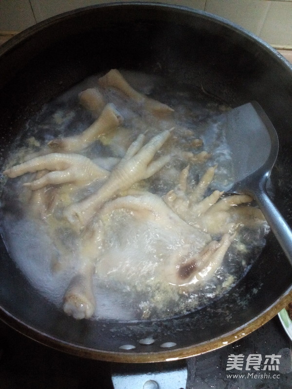 Braised Chicken Feet recipe