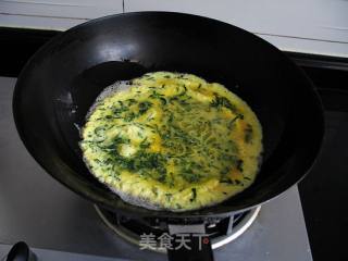 May Mugwort Leaf Fragrant --- Mugwort Omelette recipe