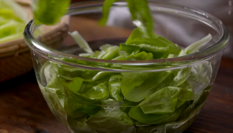 Lettuce in Oyster Sauce recipe